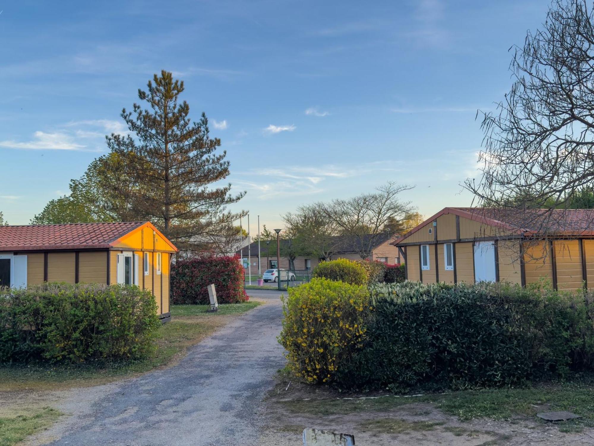 Onlycamp Camping le Champ d'été Reyssouze Exterior foto